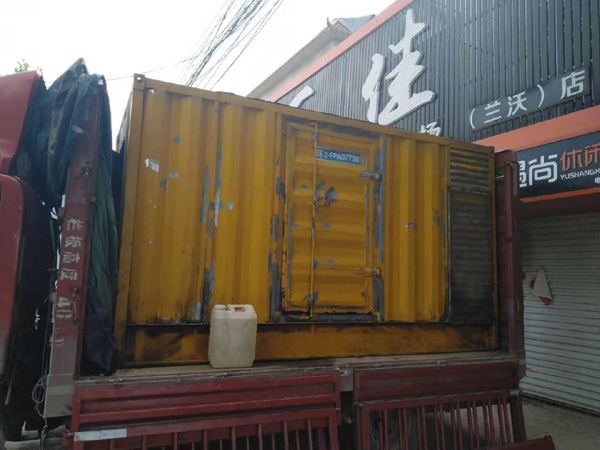 万年发电机组功率与使用时间之间的关系