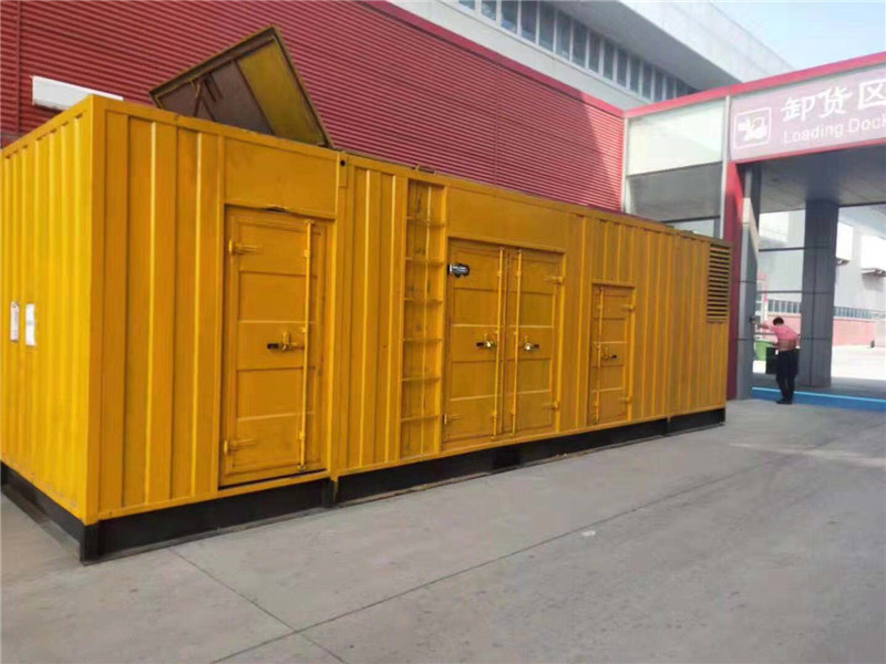 万年国内外发电机组租赁合同在明确设备维护责任方面有哪些不同做法？